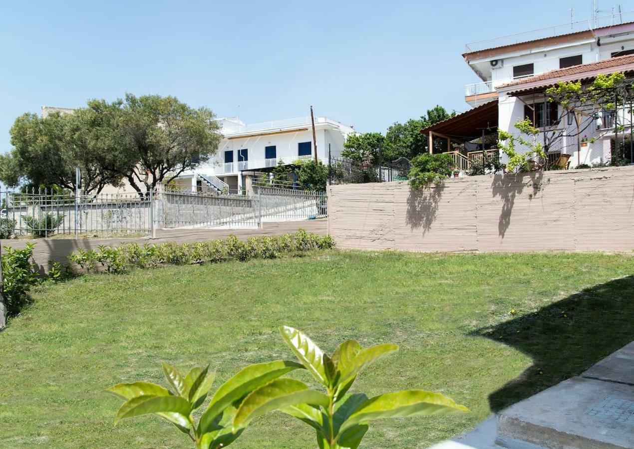 Villa Alexandra Nea Iraklia Exterior photo